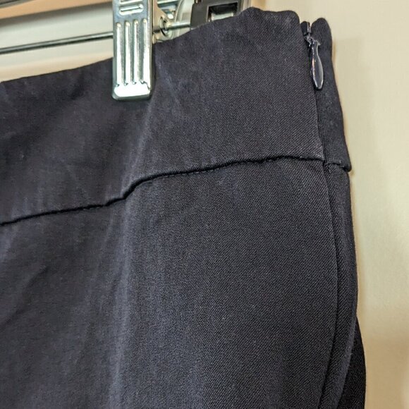 Talbots Chatham Cropped Pants Size 8 Navy Blue Side-Zip Ankle Vents Faux-Pockets - Picture 8 of 15